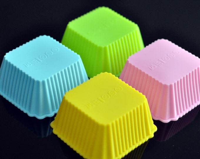 Set of 4 Flexible Silicone Cup Cake Molds Muffin Mold Soap Molds - Square