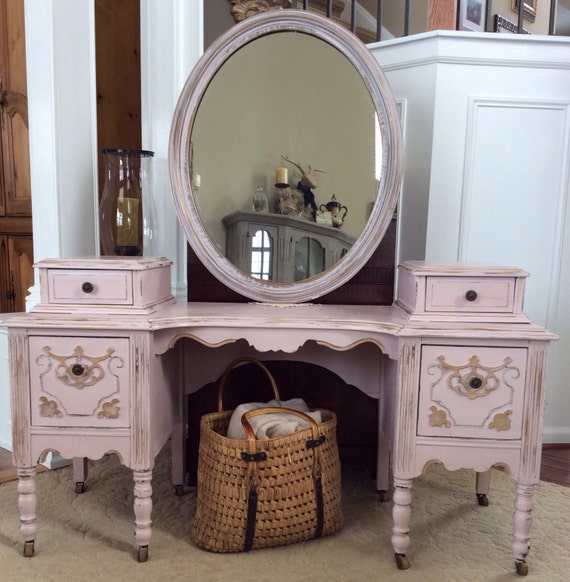 Items similar to SOLD Vintage Vanity on Etsy