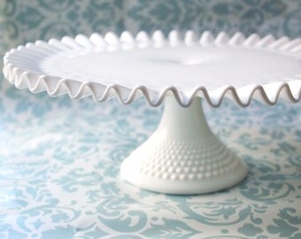 Milk Glass Cake Stand / Fenton Hobnail Cake Stand / Vintage Wedding Cake Pedestal / White Cake Plate Ruffle Cake Stand / MilkGlass Cakestand