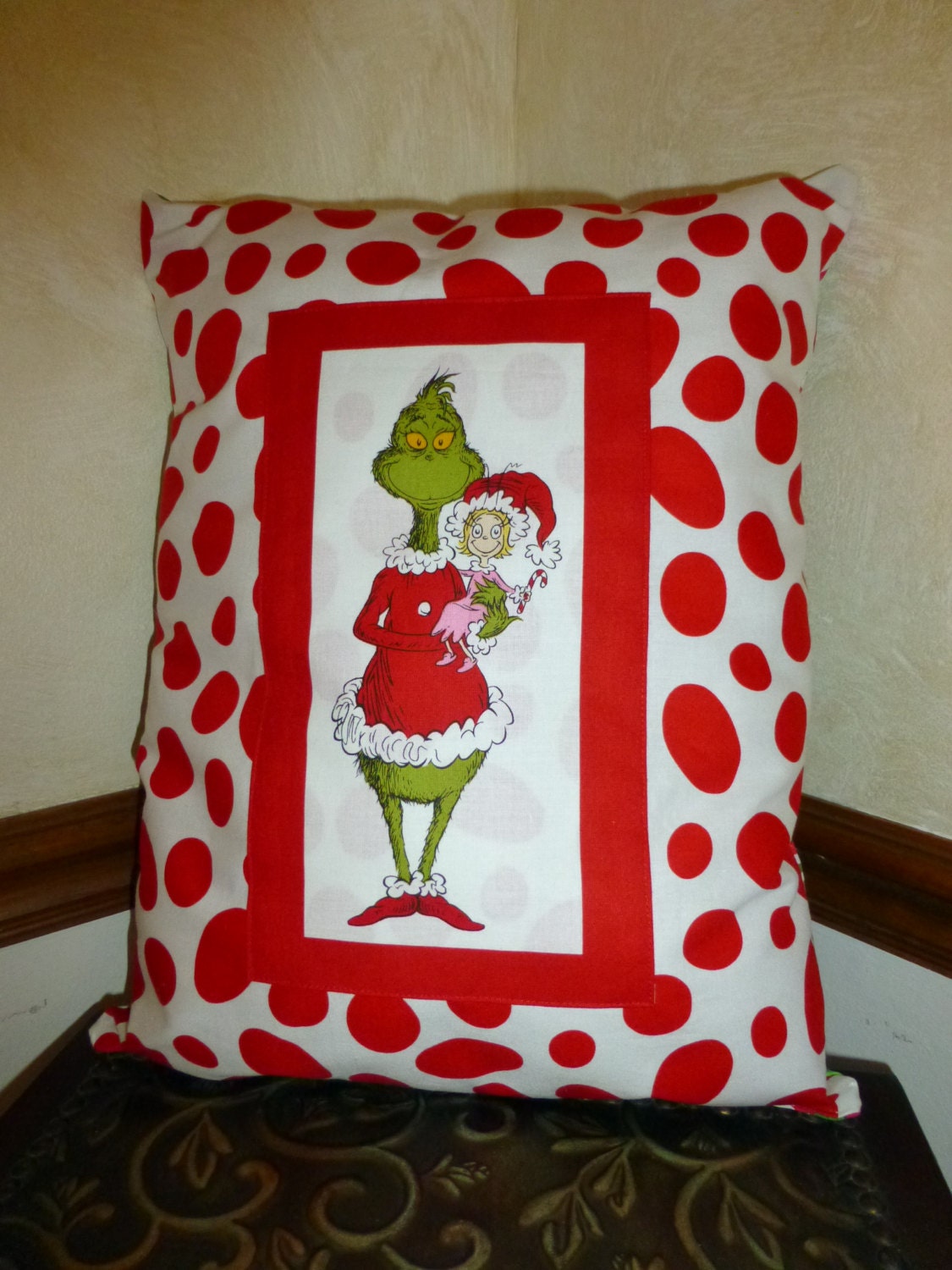 Grinch PiLLOWS 17X13 Grinch and Cindy Lou by DesignsbySugarbear