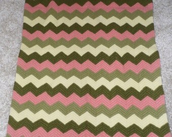 Chevron Blanket, Wool Blanket, Vintage Chevron, Wool Throw Blanket, Pink Blanket, Girls Bedroom Decor, Striped Blanket, Wool Blanket Vintage