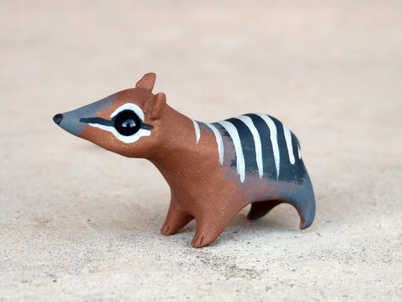 Tiny numbat Handmade miniature polymer clay by AnimalitoClay