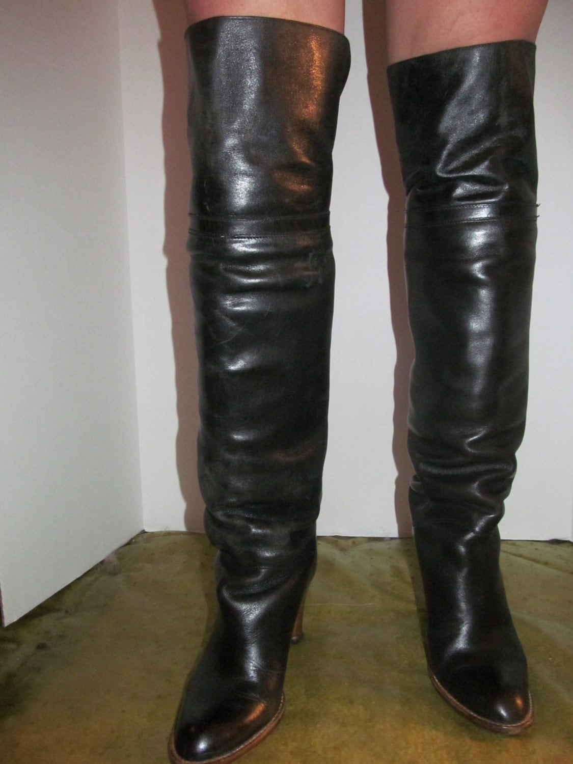 Items similar to Vintage/70 s/ Thigh/ High/ BOOTS/ Sz 8/ Italian/ VERO ...