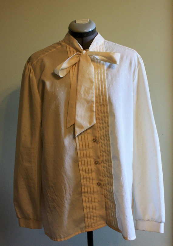 White Alfred Dunner Bow Shirt