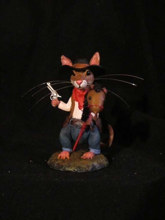 Cowboy Mouse by June Gallagher | September Artist of the Month on Kater's Acres Polymer Clay Blog Cowboy Mouse by June Gallagher | September Artist of the Month on Kater's Acres Polymer Clay Blog