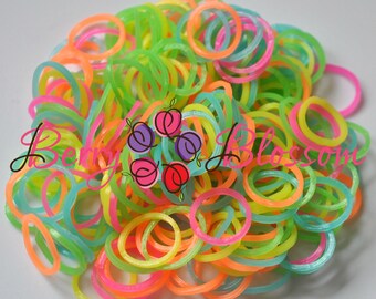 600 Glow in the Dark Assorted colors - Loom Band Refills - DIY rubber bands refills - Glow Loom Bandz FREE 24pc Clips