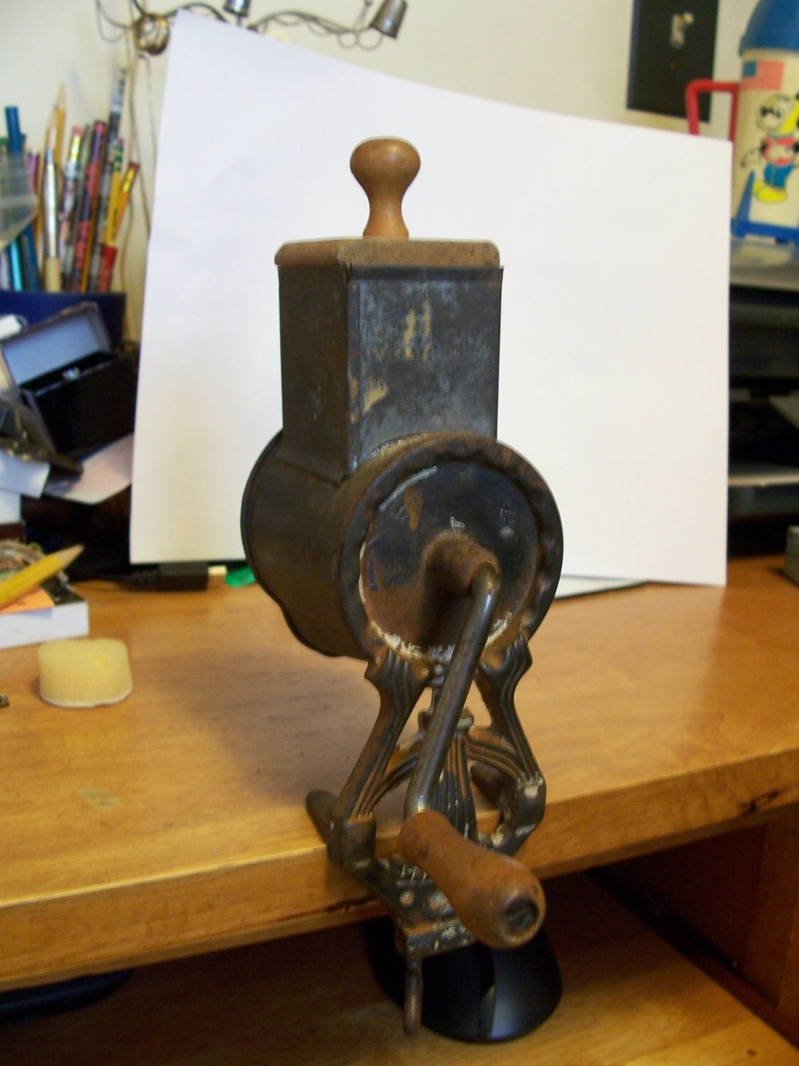 Rare Antique Grater Nut Grinder Hand Mill Decorative Cast