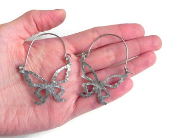 Butterfly hoop earrings, metal butterfly earrings, Butterfly cutout earrings, Mariposa hoop earrings