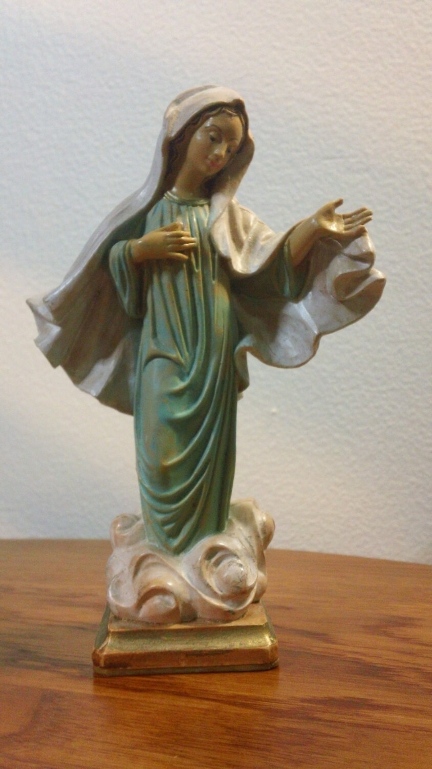 resin virgin mary statue