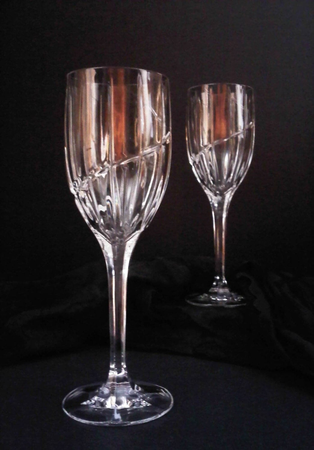 Mikasa Crystal Uptown Pattern Large Wine Water Goblets Pair