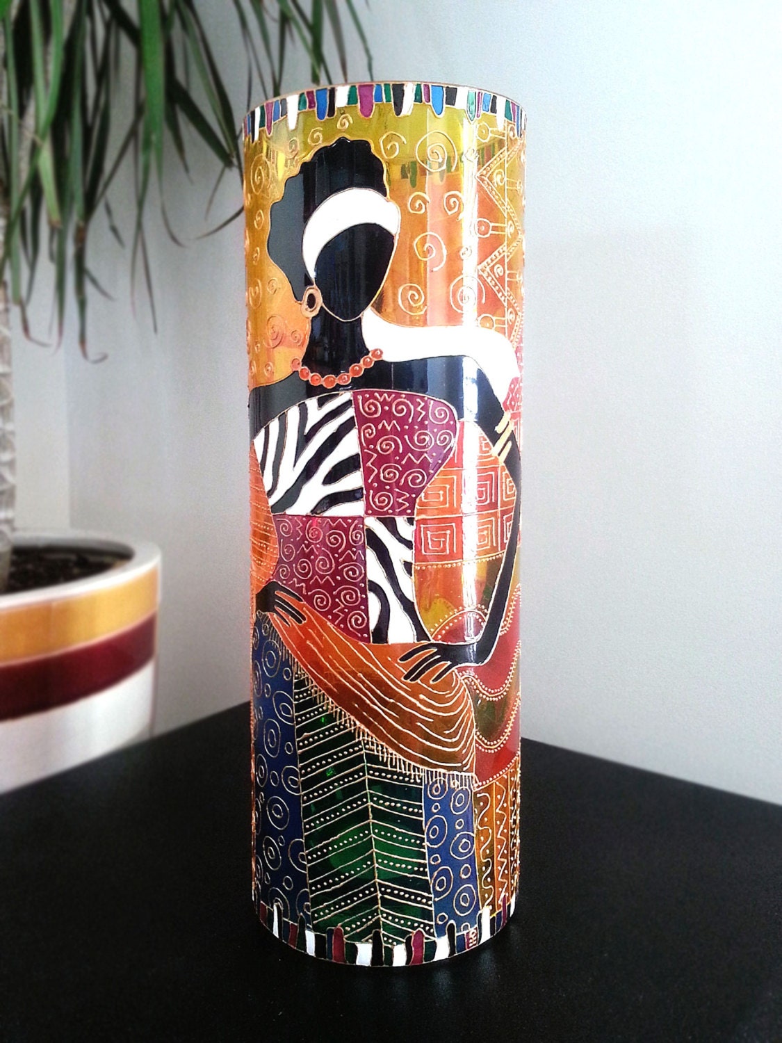 AFRICAN VASE Hand Painted Glass Home Decor Center Piece