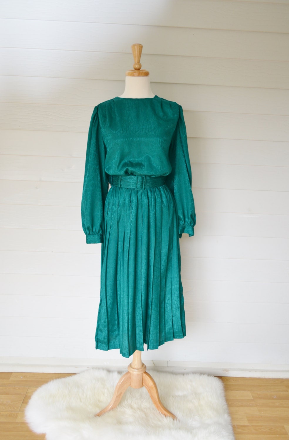 Vintage 70s Emerald Green Long Sleeve Mid Length Dress With Accordion ...