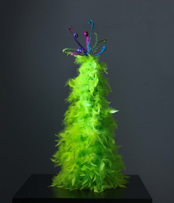 Items similar to Green Feathered Christmas Tree Decor on Etsy