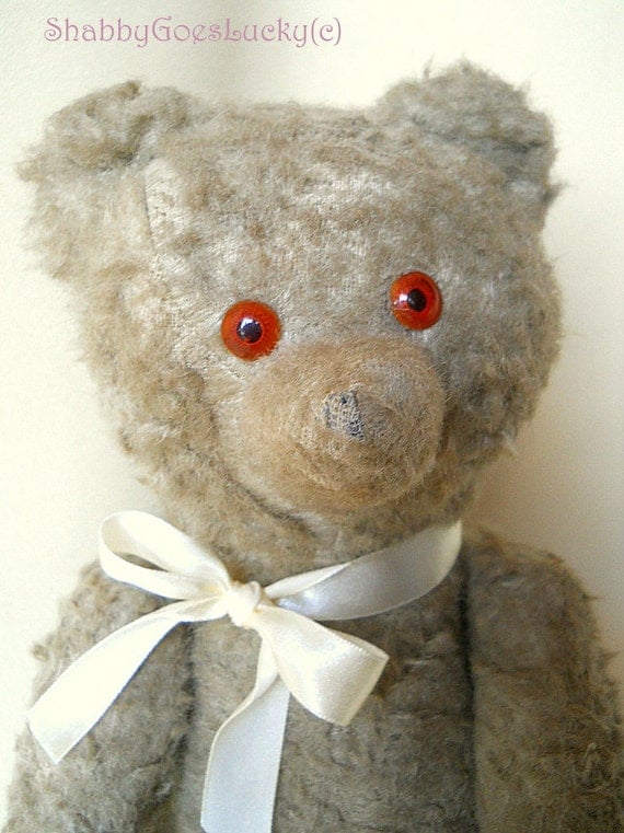 vintage growling teddy bear