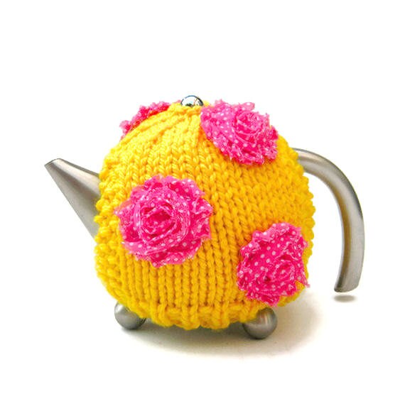 Yellow teapot cosy tea cozy country cottage knitted by jarg0n