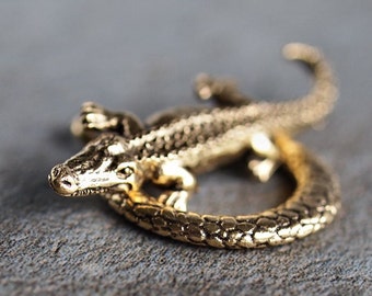 Alligator Crocodile Gold Plated Pewter 17x28mm Toggle Clasp : 2 Sets