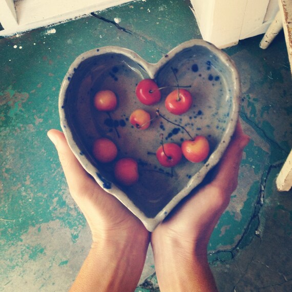 vintage ceramic pottery heart shaped bowl