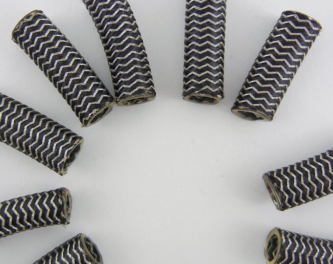 12 Woven Over Acrylic Tube Beads Chevron Design Black and Silver