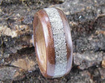 Bentwood Ring Walnut with Silver Glass Glitter Inlay
