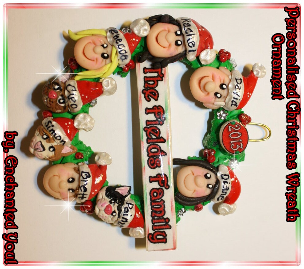 8 PEOPLE OR PETS, Christmas Wreath Ornament, Personalized, Family