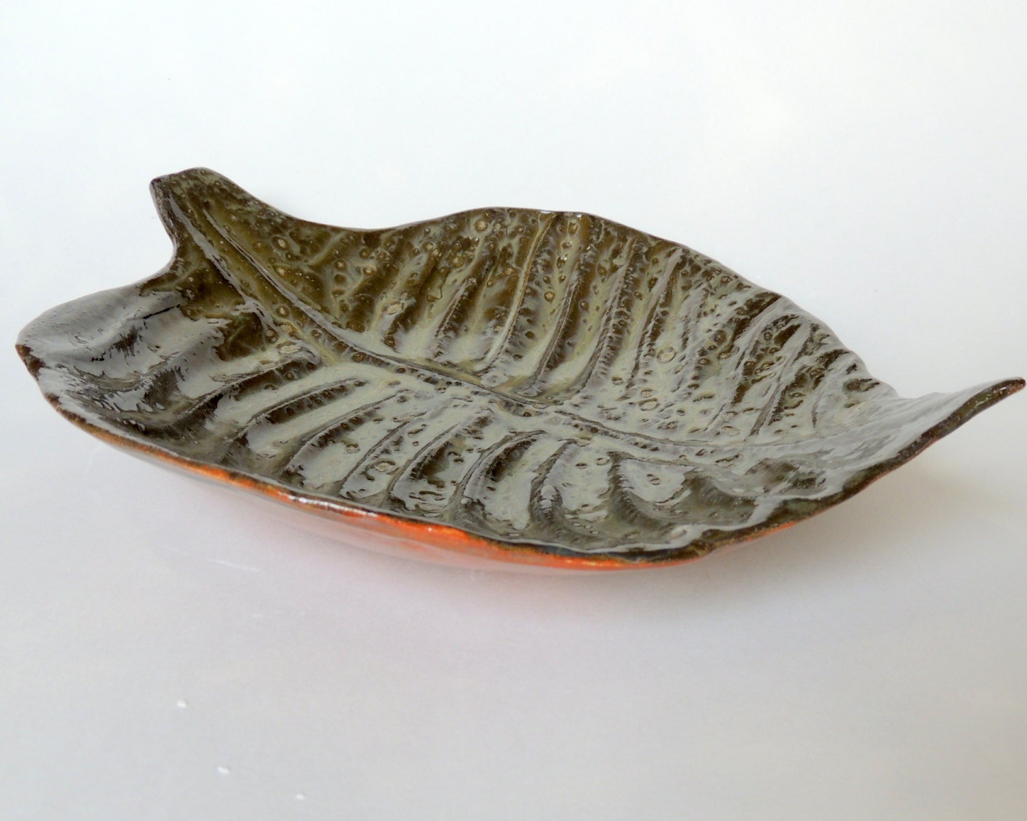 Green Ceramic Leaf Textured Leaf Serving Tray 2 Sizes
