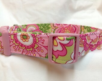 ... green preppy flower dog collar for girl from Pinkys Pet Gear on Etsy