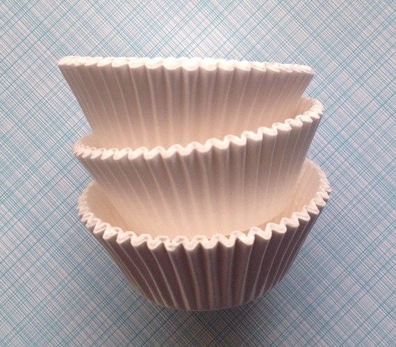 White Cupcake Liners - Designer Greaseproof Baking Cups (50) Il_570xn