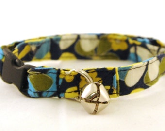 Breakaway Adjustable Cat Collar with Bell - Teal Navy Blue and Mustard Flowers