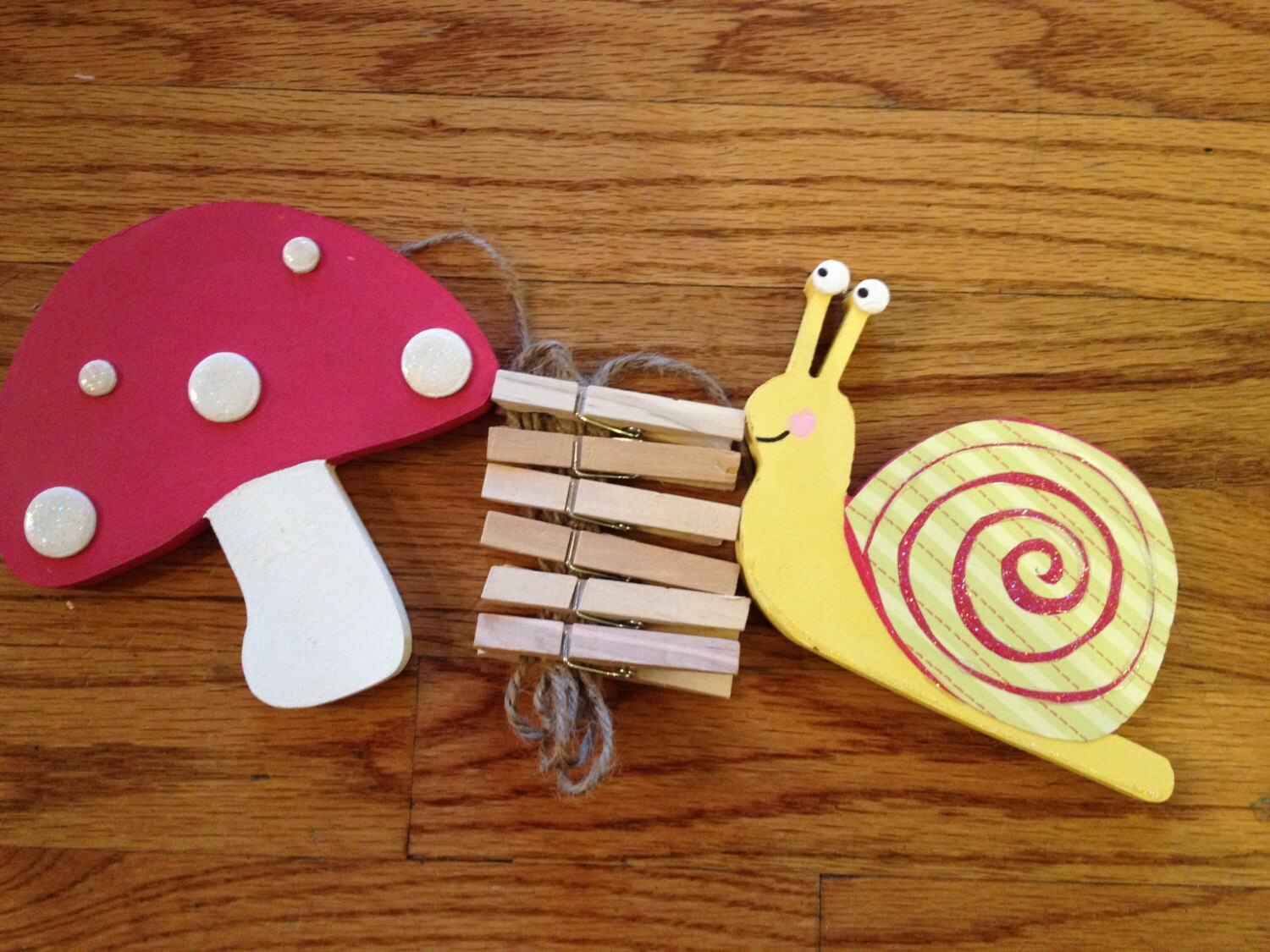 Kid's Art Display Kid's Artwork Clothesline