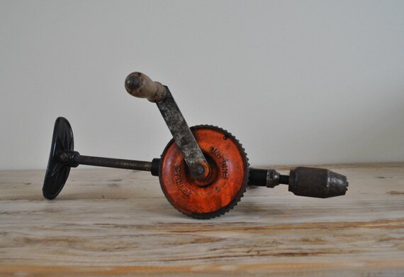 Items similar to Vintage Stanley manual hand drill - No 905 - Chest