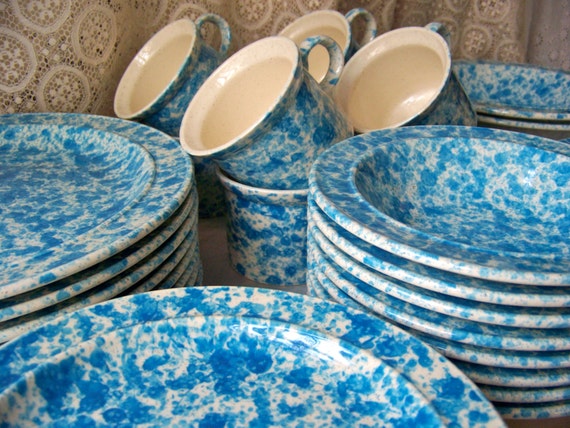 Vintage Blue Dinnerware 11