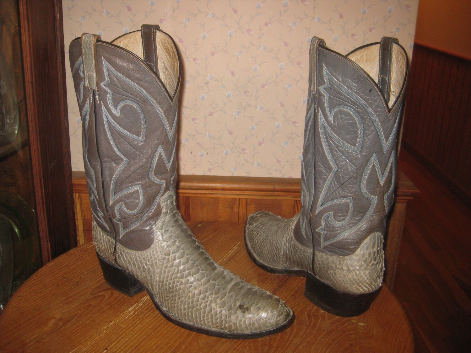 dan post poison rattlesnake boots