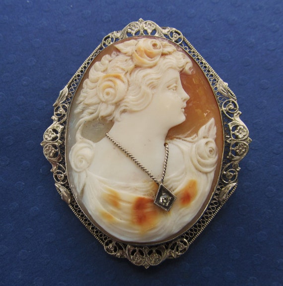 Cameo Brooch Antique 14 Karat Gold Filigree With Diamond