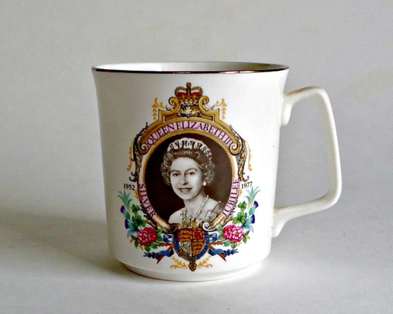 Queen Elizabeth II Silver Jubilee 1952 1977 by treasurecoveally