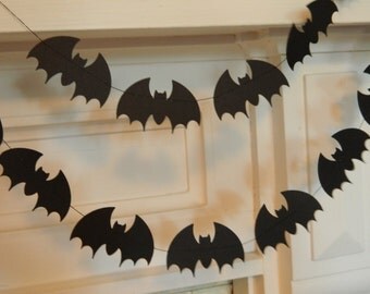 Paper Bat Garland / Halloween Decor / 6ft Black Bats Garland / Halloween Party Decor /Halloween Garland /Halloween Photo Prop