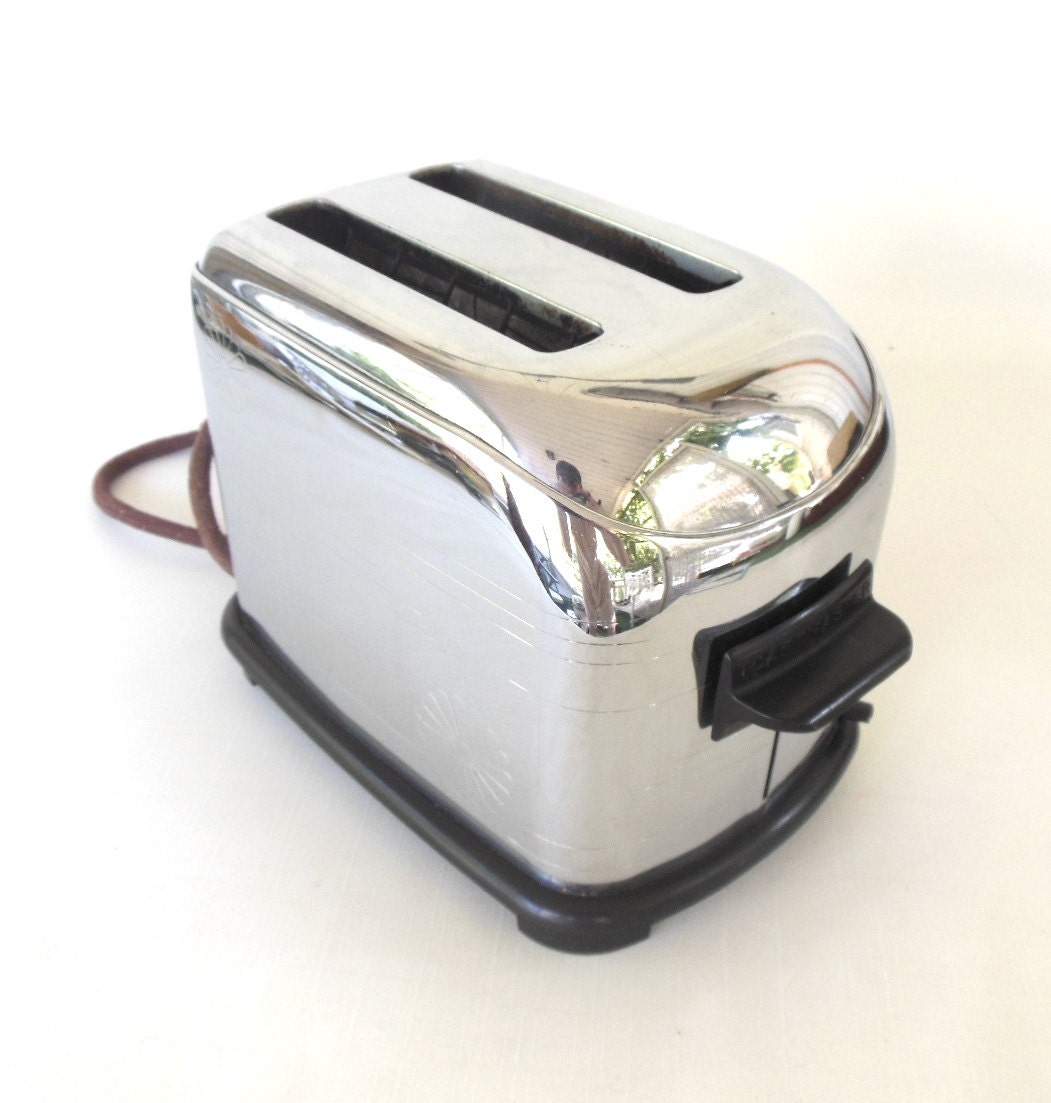 Toastmaster Toaster Chrome Vintage 1B6 Art Deco 1940s