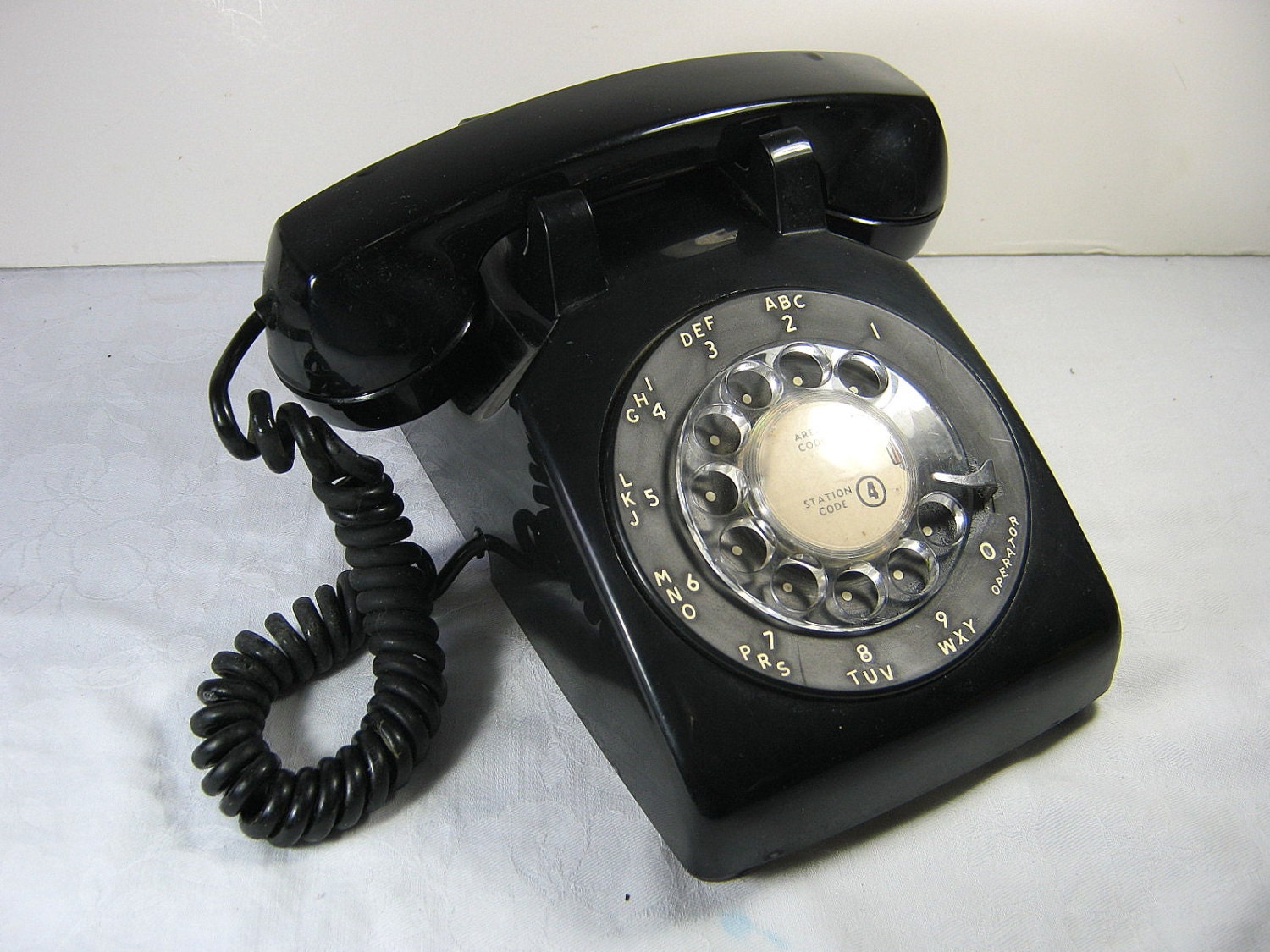 Vintage Black Phone 5