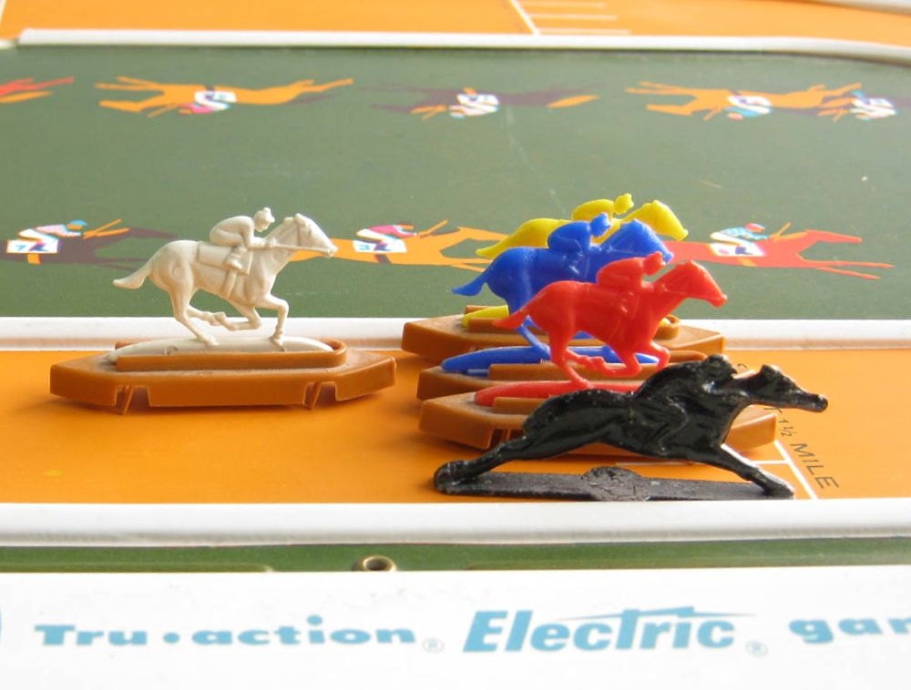 Vintage Horse Race Game Family Board Game by DairyFarmAntiques