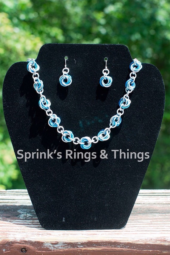 Love knots necklace and earring set