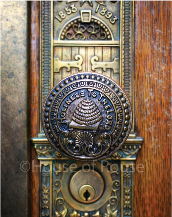 LDS Salt Lake Temple door knob 8x10