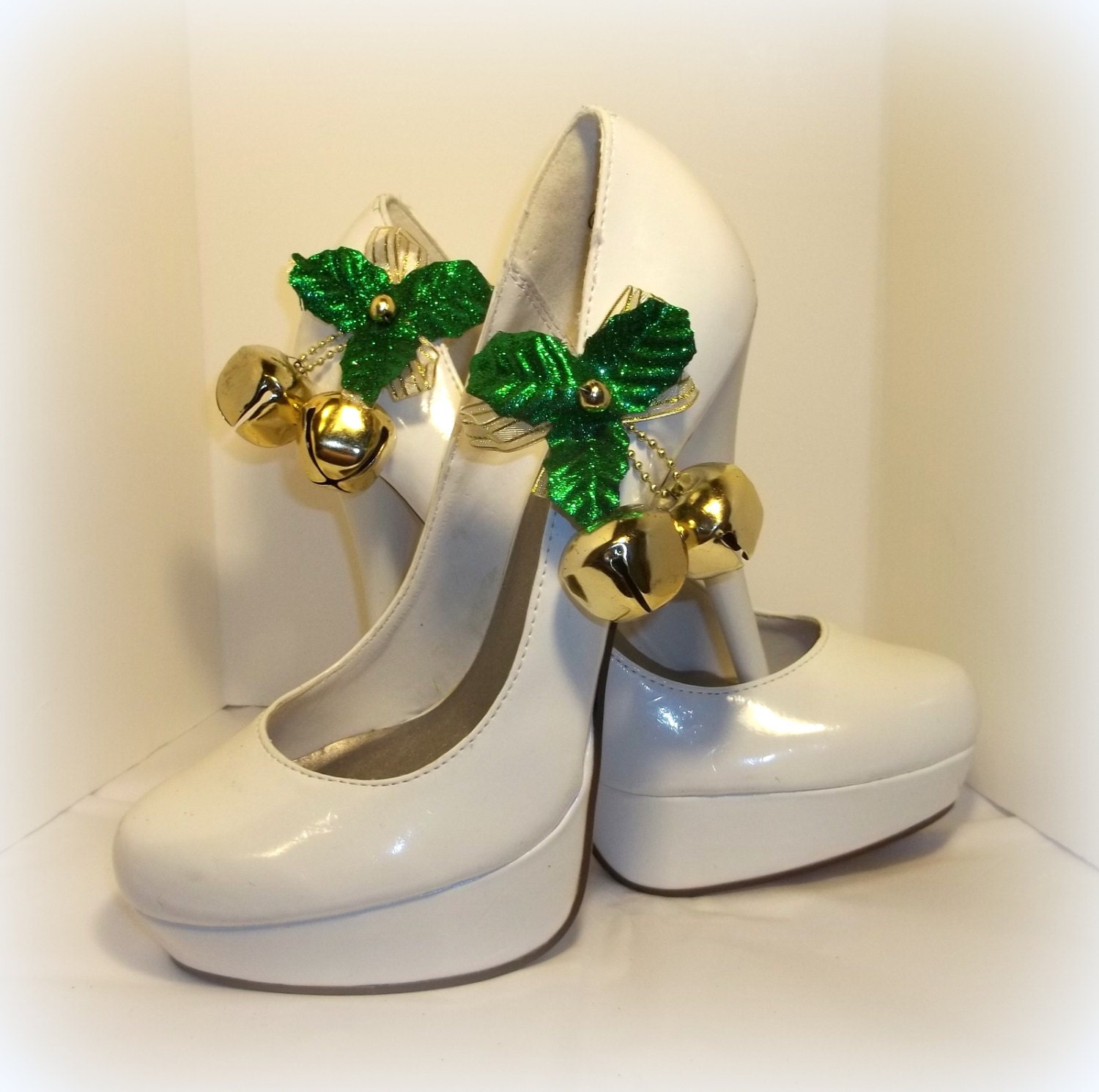 Jingle Bells Shoe Clips Christmas Shoe Clips by ShoeClipsOnly