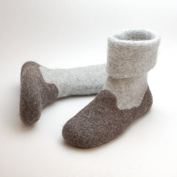 Felted wool slipper boots gray felt shoes wool by WoolenClogs
