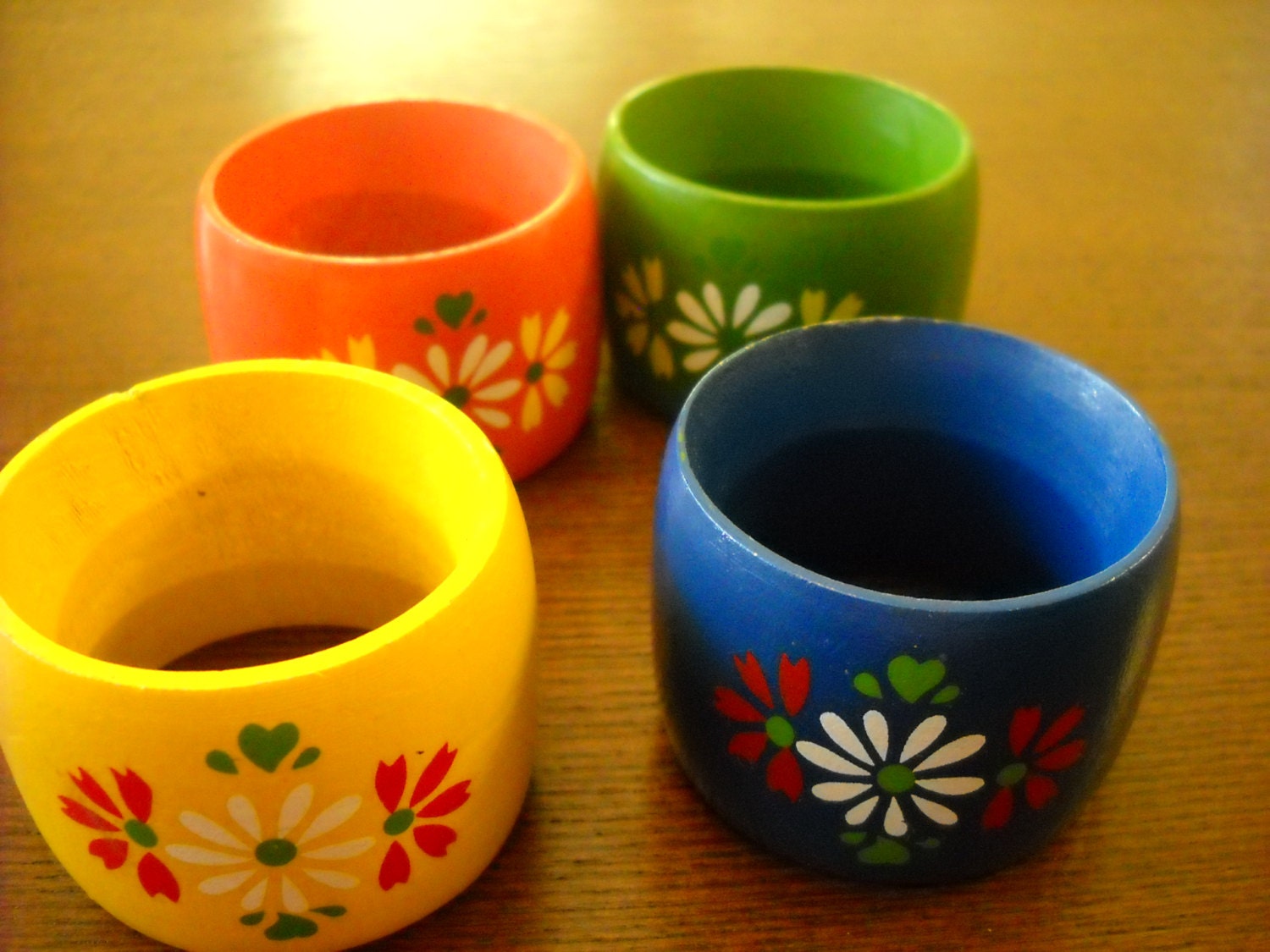 SALE Napkin Holders Wood Vintage 1960 Painted by redbirdsstudio