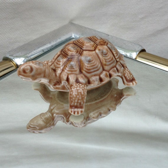 wade tortoise figurines
