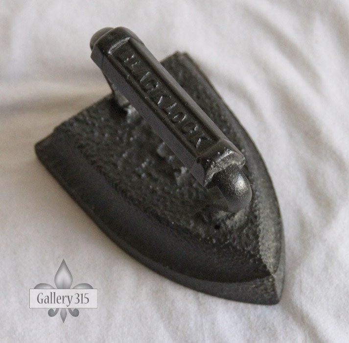 Antique Blacklock Foundry Cast Iron Flat Iron Sad Iron 6