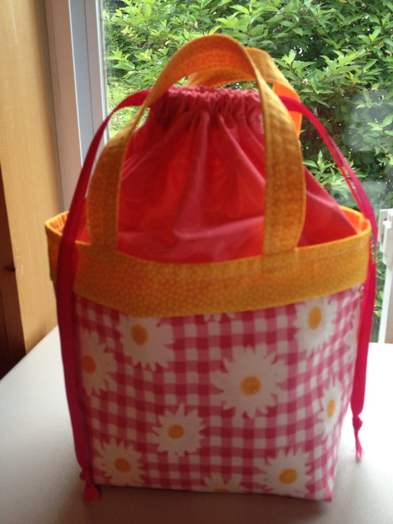 Homemade insulated lunch bag/ tote Daisy only