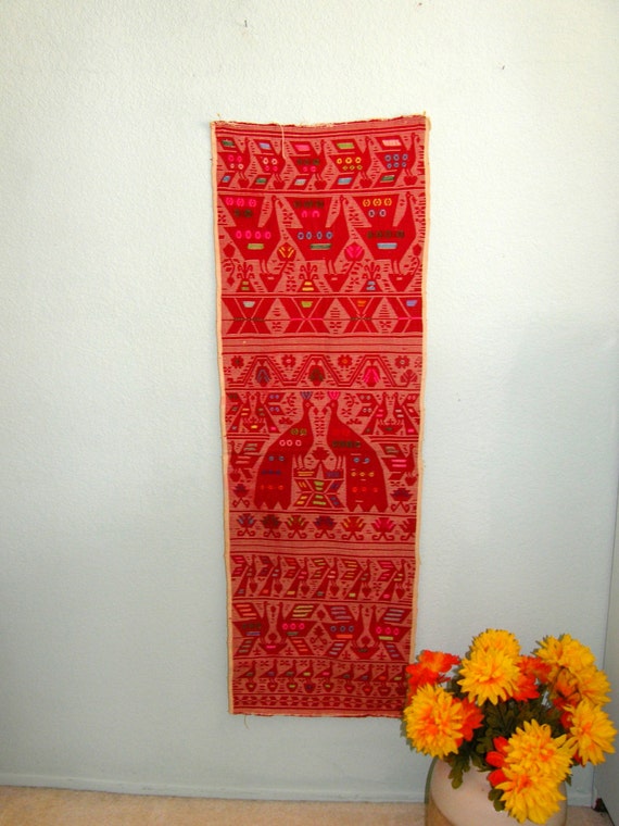 MEXICAN TAPESTRY Wall Hanging Vintage no damage all red