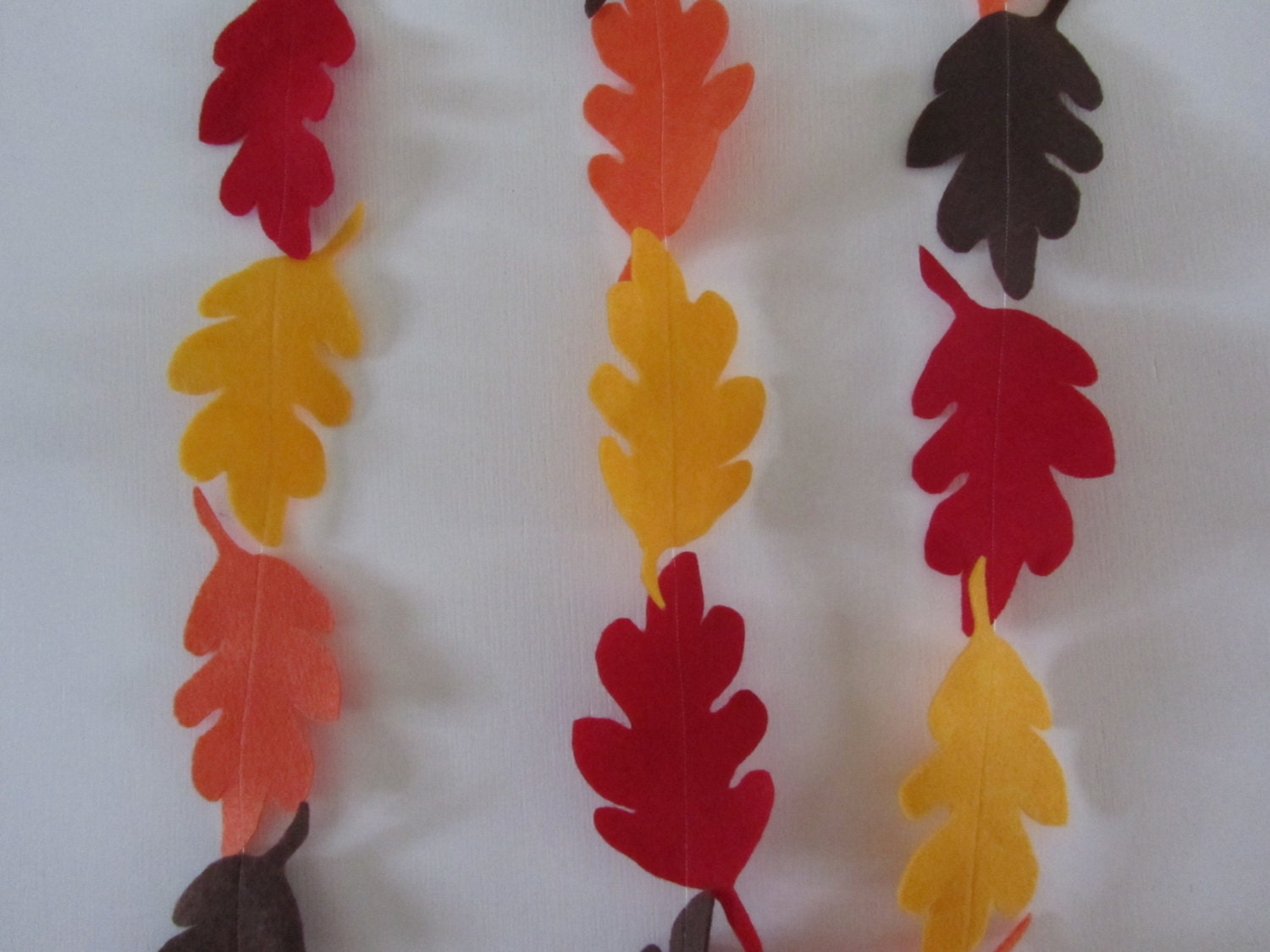 Fall Leaves Felt Garland 7 feet 20 leaves