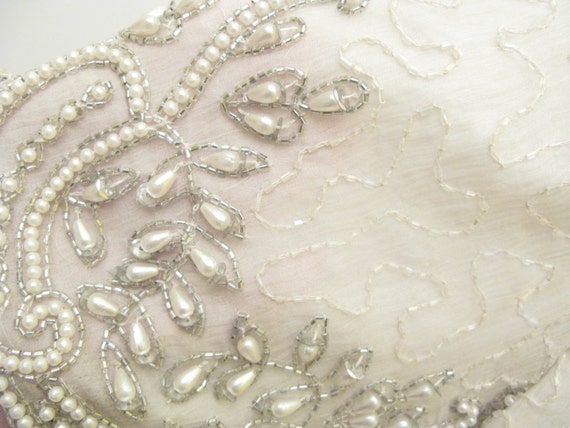 Beautiful White Beaded Flapper Dress with Pearl Collar Detail