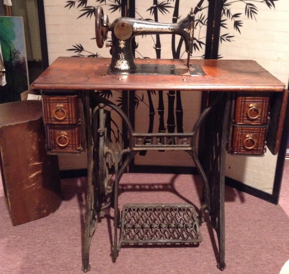 Items similar to 1875 Singer Treadle Sewing machine on Etsy